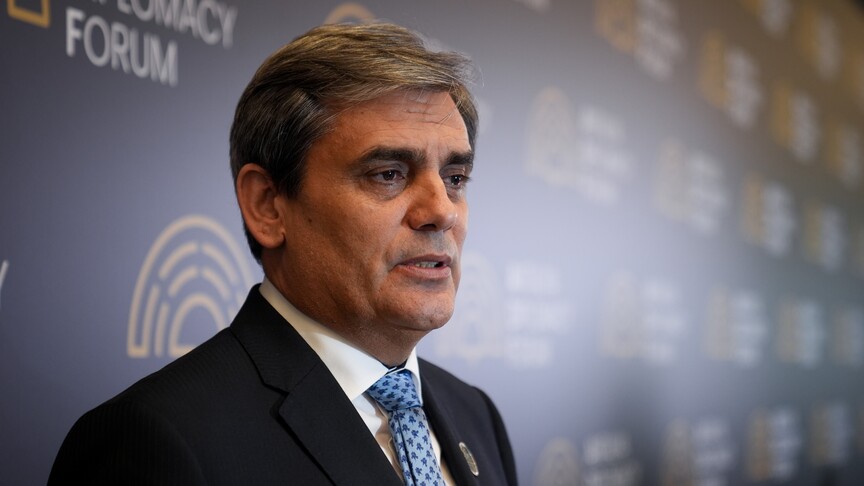 ministri-i-jashtem-i-malit-te-zi,-ibrahimoviq:-do-te-vazhdojme-perpjekjet-per-forcimin-e-marredhenieve-me-turqine