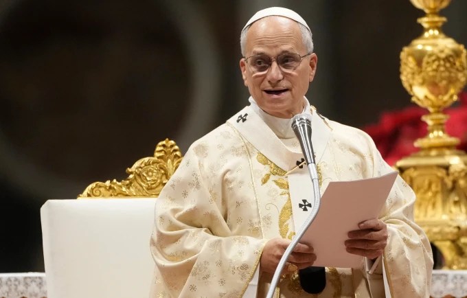 papa-leoni:-nuk-eshte-ne-interesin-tim-te-debatoj-me-trumpin,-do-t’i-vazhdoj-thirrjet-per-paqe