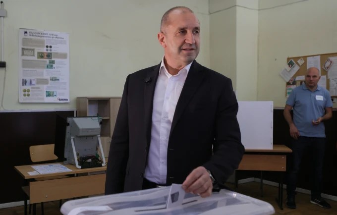 bullgaria-voton,-ish-presidenti-pro-rus-shihet-si-pretendent-per-fitore