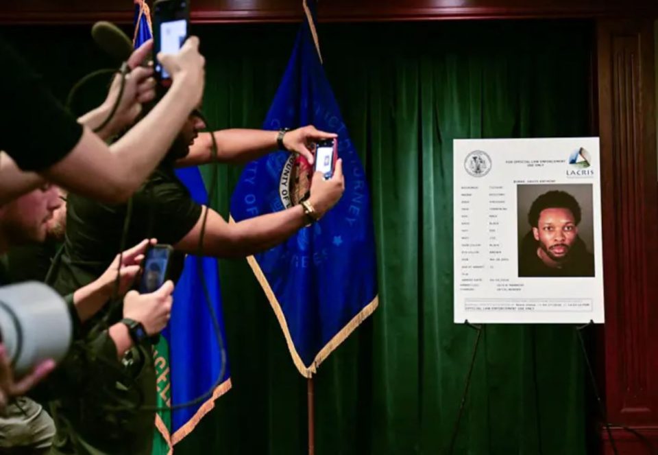 i-dyshuar-per-vrasjen-e-nje-14-vjecareje,-prokuroria-ngre-zyrtarisht-akuza-ndaj-kengetarit-“d4vd”:-krim-brutal-dhe-i-tmerrshem