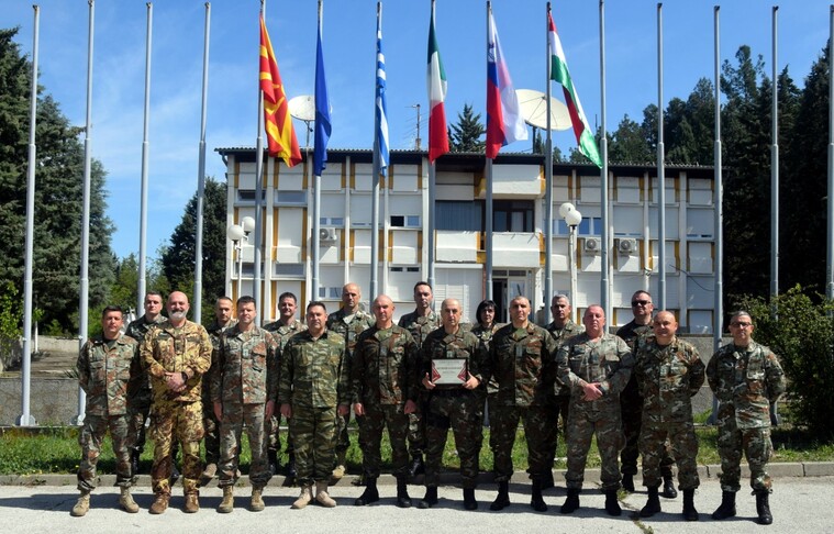 grupi-i-batalionit-te-kembesorise-se-lehte-shpallet-i-“gatshem-per-lufte”-ne-stervitjen-“blesok-26”