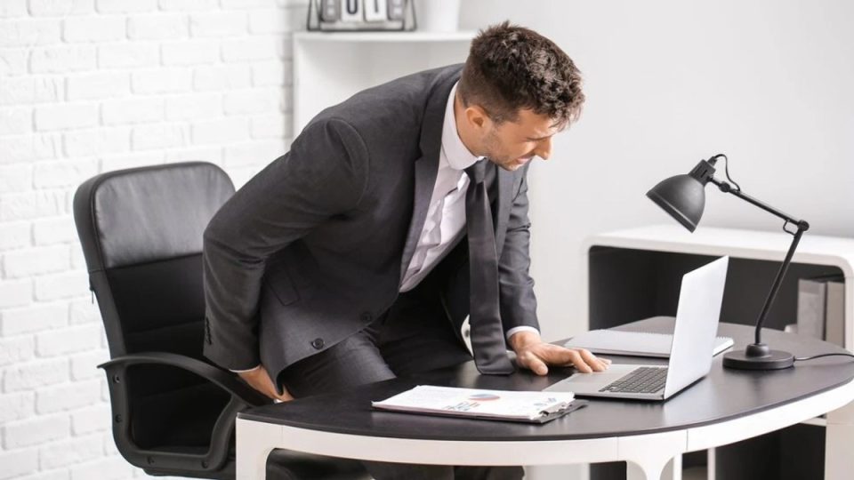 sa-zgjasin-hemorroidet?-ja-nga-cfare-varet-nese-kalojne-shpejt-apo-zgjasin-me-jave