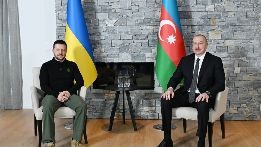 presidenti-ukrainas-zelenskyy-mberrin-ne-azerbajxhan-per-t’u-takuar-me-presidentin-aliyev