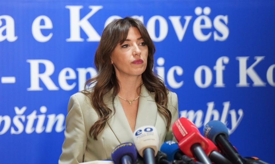 kosova-pa-president/-kryetarja-e-kuvendit,-albulena-haxhiu-paralajmeron-se-sot-do-te-mbahet-seance-plenare