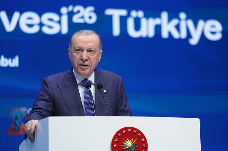 erdogan:-inteligjenca-artificiale-dhe-robotika-po-sjellin-nje-transformim-si-revolucioni-industrial