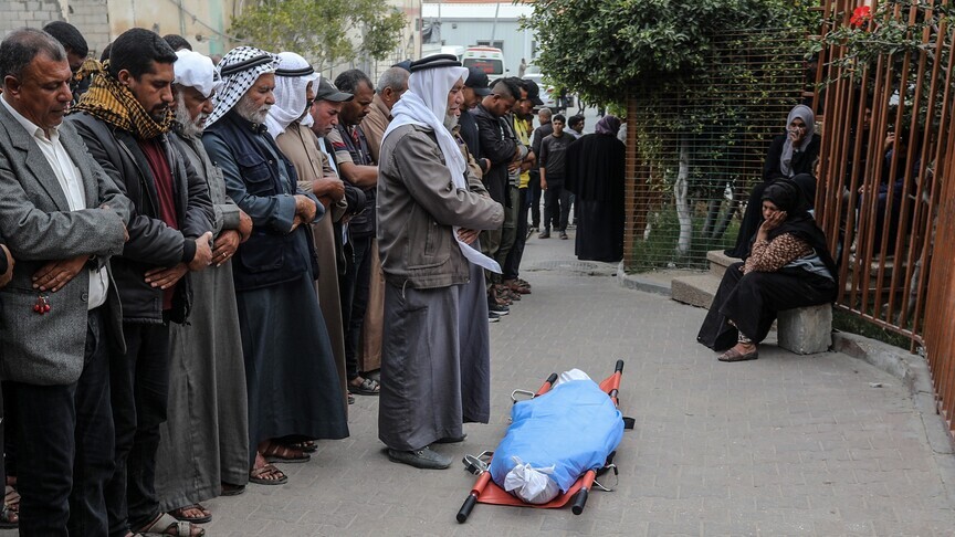 nje-palestinez-vritet-dhe-nje-tjeter-plagoset-nga-te-shtenat-e-ushtrise-izraelite-ne-gaza,-pavaresisht-armepushimit