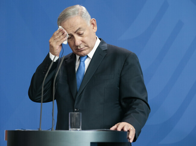 netanyahu-paraqitet-ne-gjykate-per-here-te-pare-ne-2-muaj-per-t’u-pergjigjur-akuzave-per-korrupsion