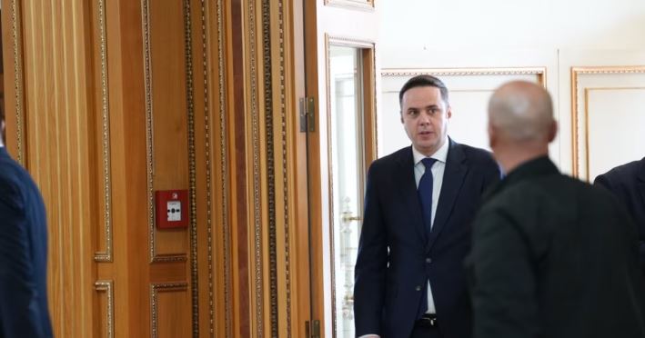 kosove/-ldk-nuk-merr-serish-pjese-ne-seancen-per-presidentin:-show-njepartiak,-nuk-i-sherben-interesave-te-vendit 