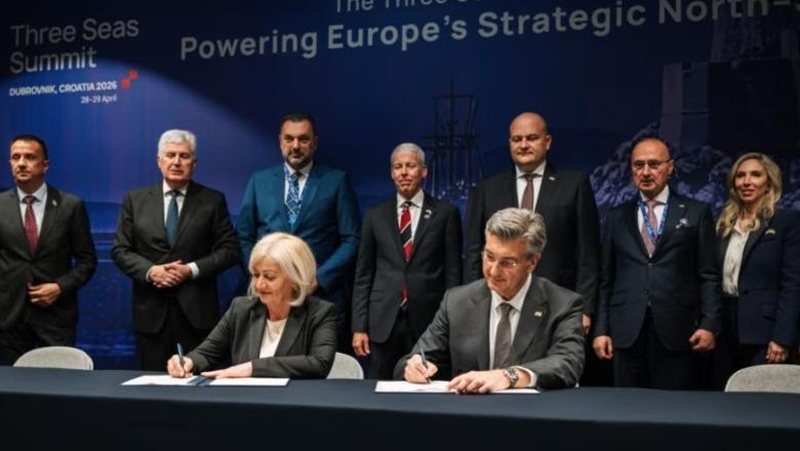 bosnja-dhe-kroacia-nenshkruajne-marreveshje-per-gazsjellesin,-do-te-ndertohet-nga-amerikanet