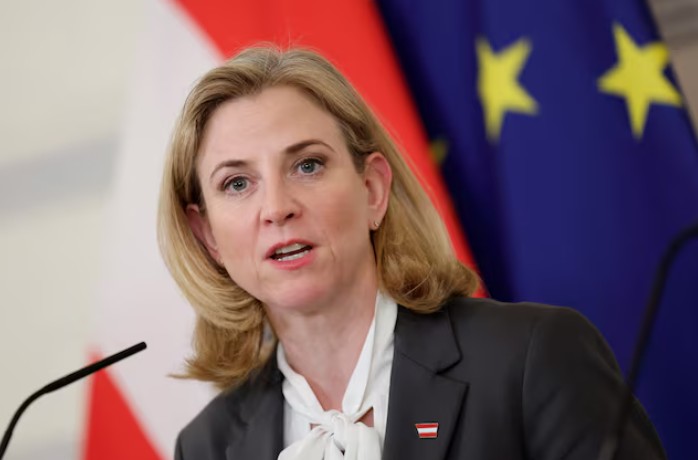 austria-debon-tre-diplomate-te-tjere-ruse-te-akuzuar-per-spiunazh