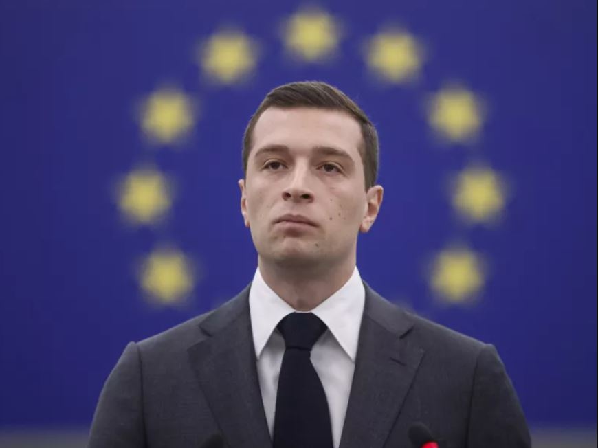 jordan-bardella-nen-hetim-nga-prokuroria-europiane,-pasuesi-i-le-pen-dyshohet-per-abuzim-me-fondet-e-be-se
