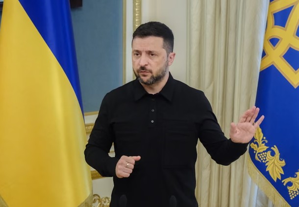 “nuk-do-e-sulmojme-shehin-e-kuq-ne-moske-me-9-maj”-zelensky-konfirmon-armepushimin-treditor-dhe-shkembimin-e-1000-te-burgosurve-me-rusine:-rendesi-ka-jeta-e-ushtareve