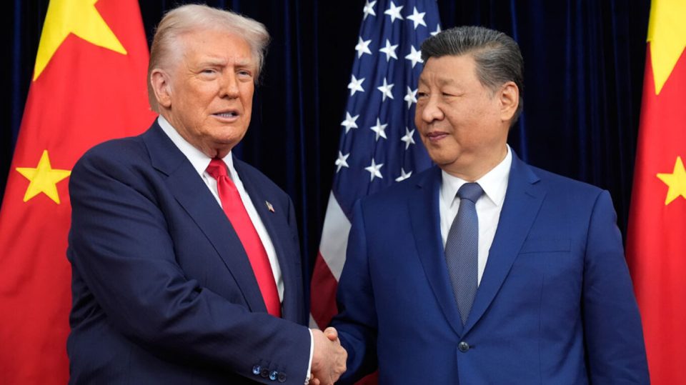 trump-dhe-xi-takohen-ne-pekin:-takimi-qe-mund-te-ndikoje-ne-marredheniet-shba-kine,-luften-ne-iran,-tajvanin-dhe-teknologjine