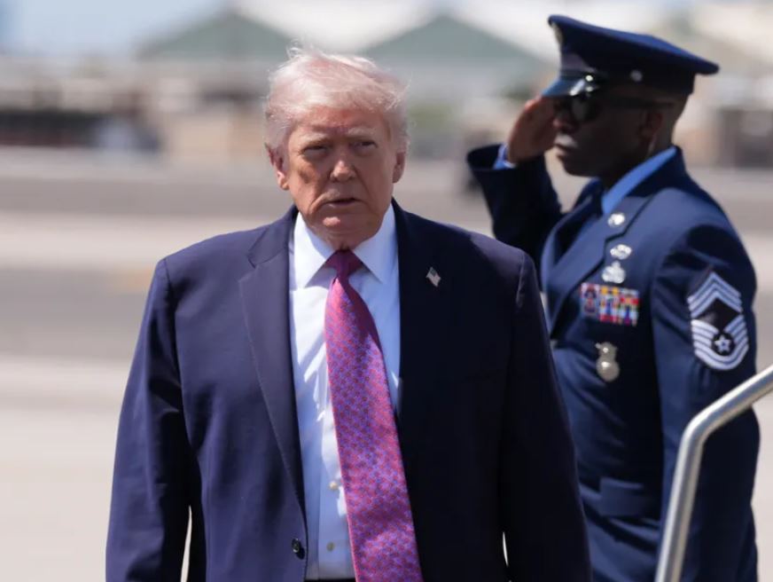 trump-per-iranin:-na-kane-sulmuar-per-47-vite,-por-nuk-do-te-qeshin-me-me-ameriken!-obama,-i-dobet-dhe-i-paafte,-iu-dha-mld-dollare!-biden-ishte-dhe-me-keq