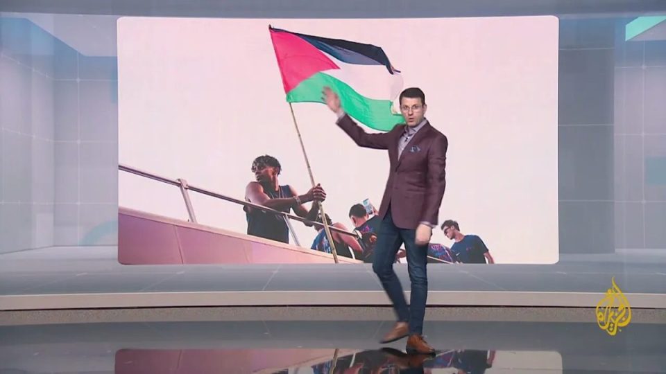futbollisti-i-barcelones,-lamine-yamal-valevit-flamurin-palestinez-gjate-festimit