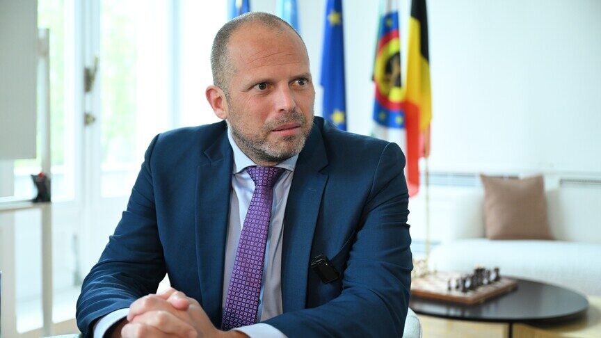 ministri-belg-i-mbrojtjes:-turqia-po-shnderrohet-ne-nje-fuqi-detare-ne-heshtje