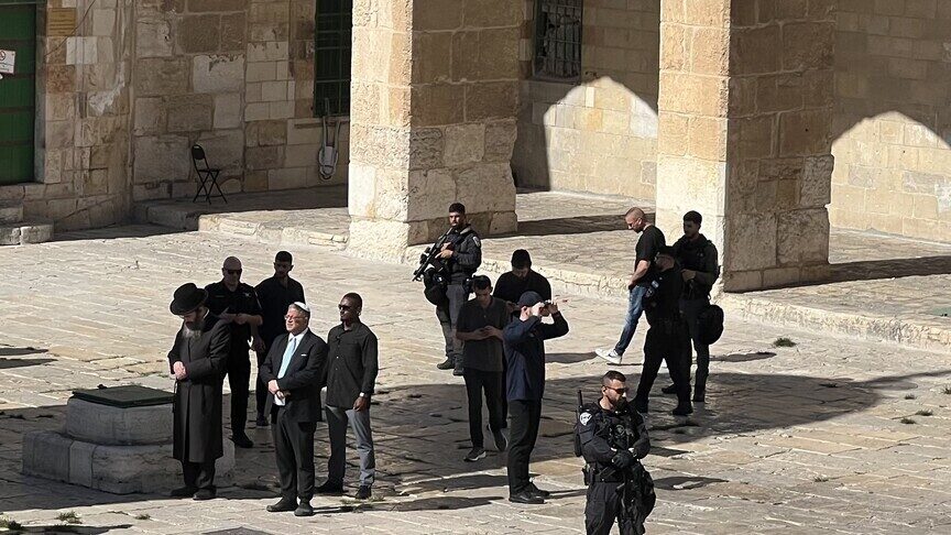 ministri-izraelit-sulmon-xhamine-al-aksa-per-te-shenuar-pushtimin-e-kudsit-lindor