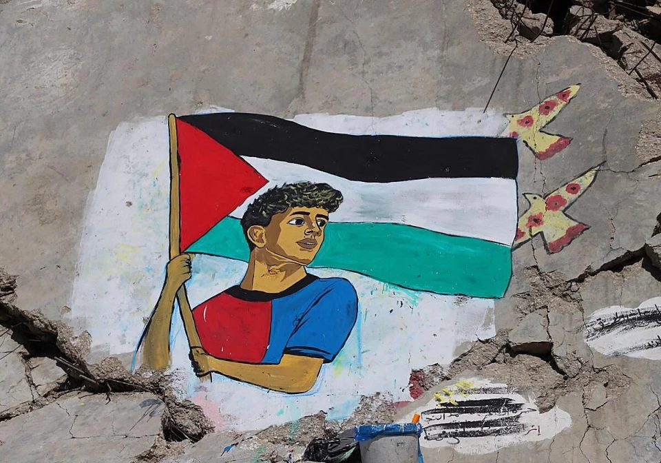 izraeli-kritikon-lamine-yamalin-pas-shfaqjes-se-flamurit-palestinez-ne-barcelone