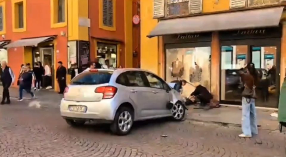sulmi-ne-modena,-marokeni-perplasi-kembesoret,-reagon-ministri-i-brendshem-italian:-mund-te-kete-lidhje-me-probleme-te-shendetit-mendor-dhe-jo-me-terrorizem