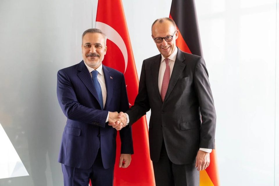 fidan:-turqia-do-te-vazhdoje-“koordinimin-e-ngushte”-me-gjermanine