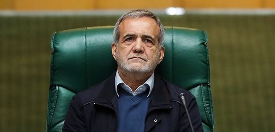 presidenti-i-iranit:-do-t’i-mbrojme-interesat-e-vendit-edhe-me-koston-e-jetes
