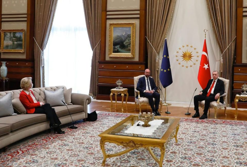 erdogan-von-der-leyen:-tensionet-rajonale-theksojne-rendesine-strategjike-te-marredhenieve-turqi-be