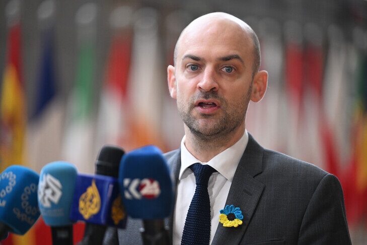 franca-therret-ambasadorin-izraelit-per-trajtimin-e-qytetareve-te-saj-ne-flotiljen-globale-sumud