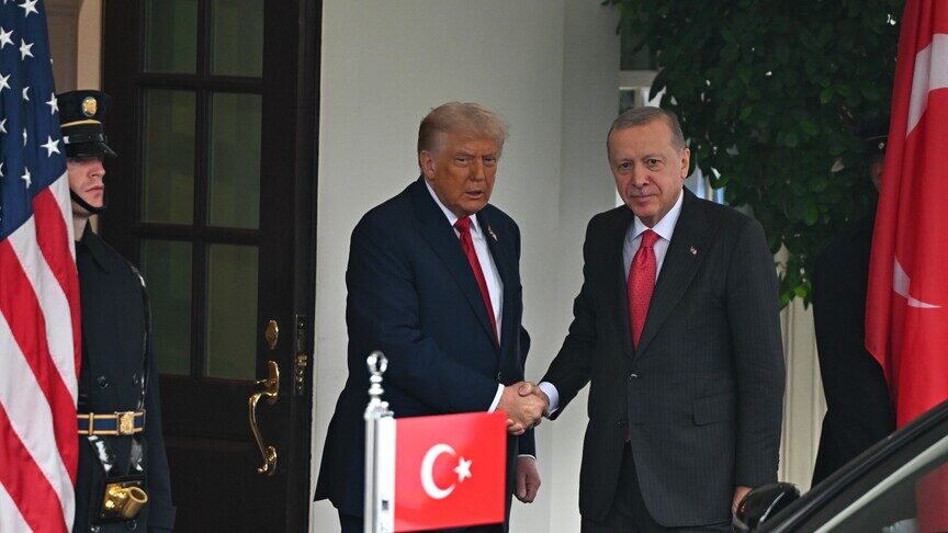 erdogan-dhe-trump-diskutojne-ne-telefon-zhvillimet-rajonale-dhe-marredheniet-turqi-shba
