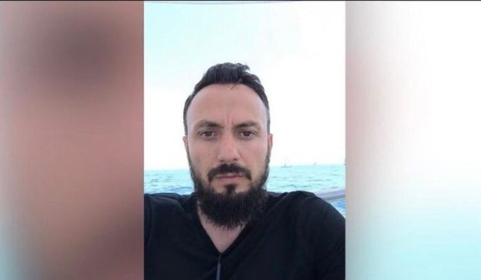 si-na-nderoi-dhe-na-turperoi-baki-goxhaj