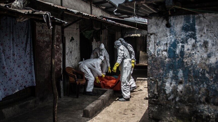 “grate-ka-te-ngjare-te-perballen-me-rreziqet-me-te-larta-te-infeksionit-me-ebola-ne-epidemine-aktuale”