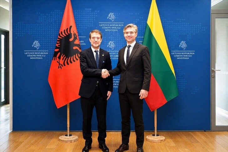 ministri-hoxha-takon-homologun-lituanez:-lituania-mbeshtetje-ndaj-procesit-te-anetaresimit-te-shqiperise-ne-be
