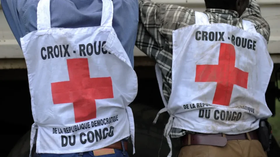 tre-vullnetare-te-kryqit-te-kuq-humbin-jeten-nga-virusi-ebola-ne-kongo