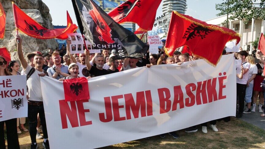 shqiperi,-proteste-ne-mbeshtetje-te-studenteve-shqiptare-ne-maqedonine-e-veriut