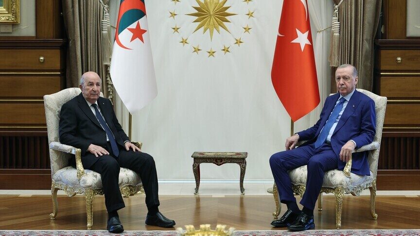 presidentet-turk-dhe-algjerian-diskutojne-marredheniet-dhe-ceshtjet-rajonale-ne-nje-telefonate