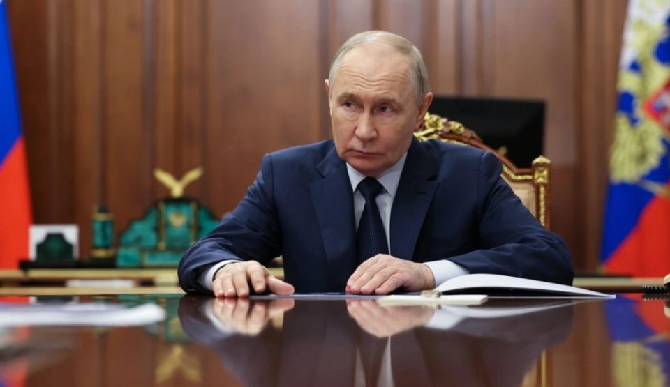 “kush-thote-se-eshte-dron-rus?!”-putin-reagon-per-sulmin-ne-rumani-dhe-mohon-autoresine:-nuk-eshte-i-yni,-na-jepni-prova!