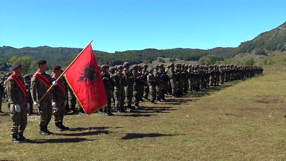 shqiperi:-qeveria-miraton-reforme-te-re-per-njesimin-e-gradave-ne-forcat-e-armatosura