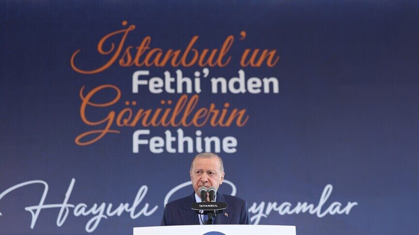 presidenti-turk-shenon-573-vjetorin-e-clirimit-te-stambollit,-vlereson-trashegimine-e-mehmedit-ii
