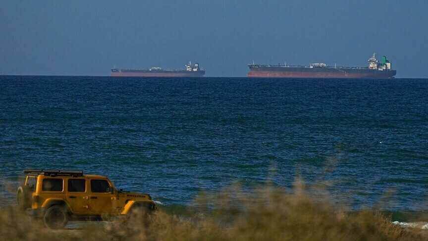 marina-e-shba-se-paralajmeron-marinaret-te-shmangin-ngushticen-e-hormuzit-per-shkak-te-rrezikut-nga-minat