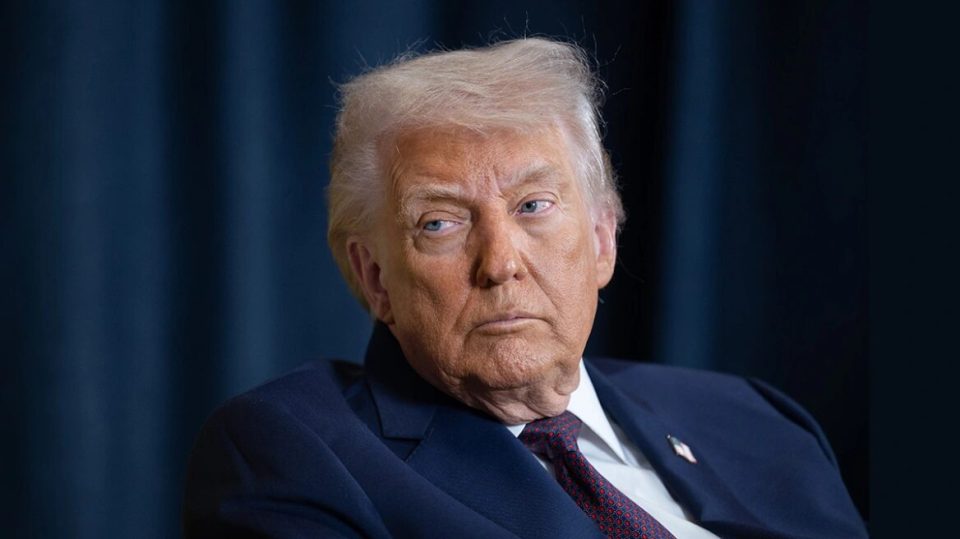 cila-eshte-lufta-e-re-e-trump-it?