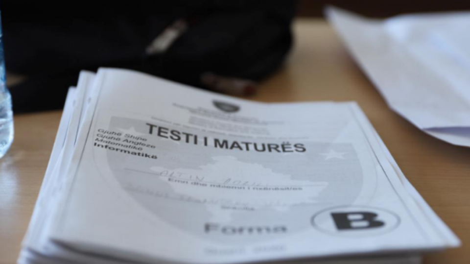 nis-aplikimi-per-maturen-shteterore,-rreth-20-mije-maturante-para-provimit-final