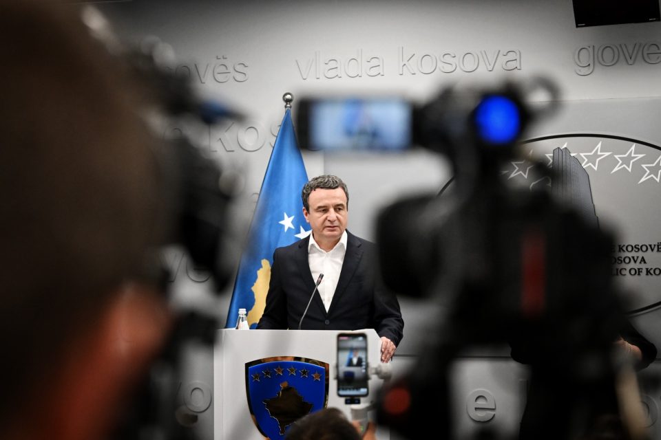 kurti-e-shpalli-“te-tejkaluar”-asociacionin:-cfare-thone-letrat-qe-ka-negociuar-me-serbine-dhe-cka-be-ja?