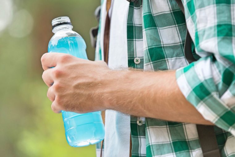 norvegjia-raporton-nivele-rekord-te-konsumit-te-pijeve-energjike-tek-adoleshentet