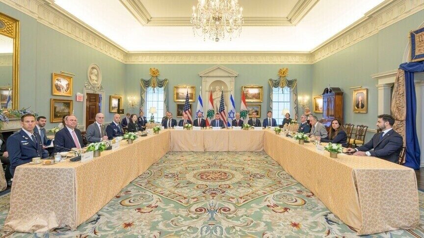 raundi-i-katert-i-bisedimeve-liban-izrael-vazhdon-diten-e-dyte-mes-pershkallezimit-izraelit