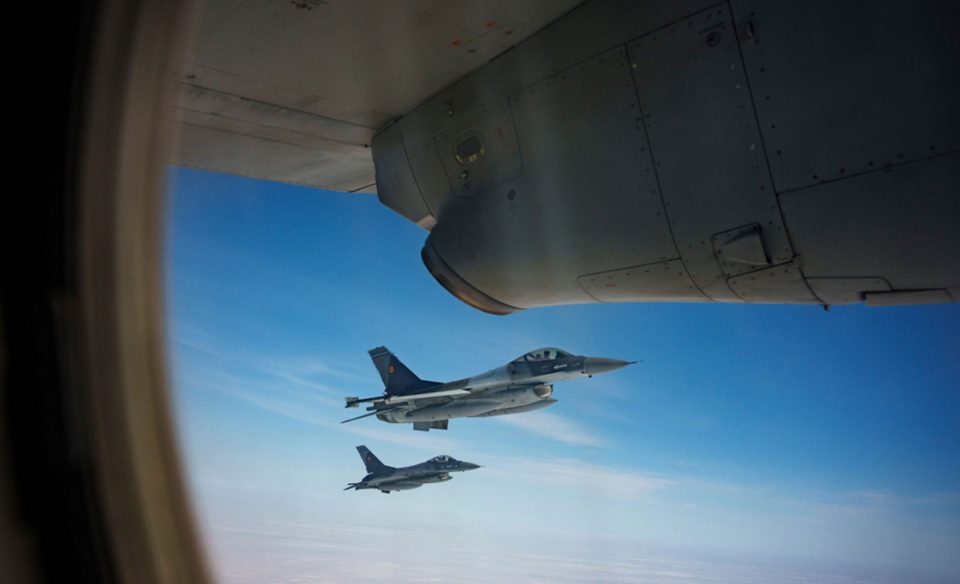 lituania-ngre-nje-avion-te-nato-s-pas-alarmit-per-nje-dron,-objekti-rezultoi-balone-meteorologjike