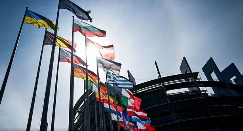 parlamenti-europian-miraton-rregullat-e-reja-per-kthimin-e-emigranteve-te-paligjshem,-meloni:-sukses-historik-per-italine