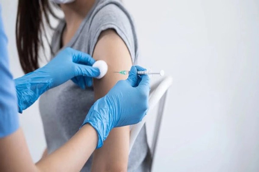 ​vdekjet-nga-kanceri-i-qafes-se-mitres-bien-ne-zero-tek-grate-e-reja-te-vaksinuara-kunder-hpv-se-ne-angli