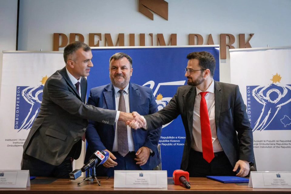 a-po-zbatohen-marreveshjet-shqiperi-kosove-maqedoni?-tre-avokatet-e-popullit-behen-bashke-dhe-firmosin-memorandum-per-t’i-kontrolluar