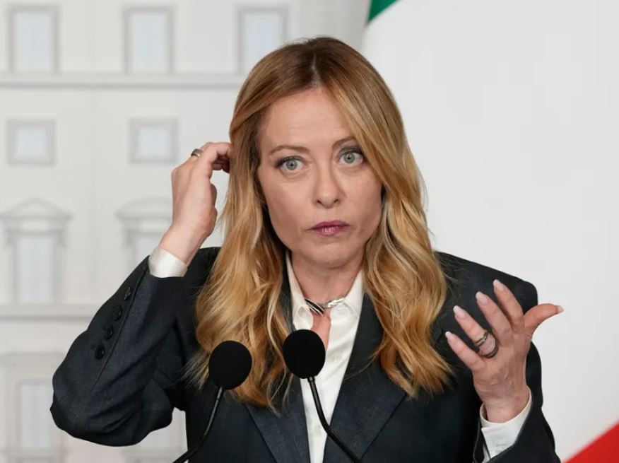 nen-presion-nga-krahu-i-djathte,-meloni-shqyrton-zgjedhje-te-parakohshme-ne-itali