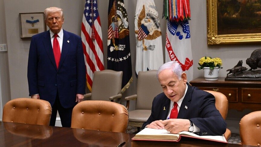 libri-i-sapobotuar-pretendon-se-trump-i-tha-netanyahut-se-“te-gjithe-hebrenjte-jane-te-semure-nga-ti”