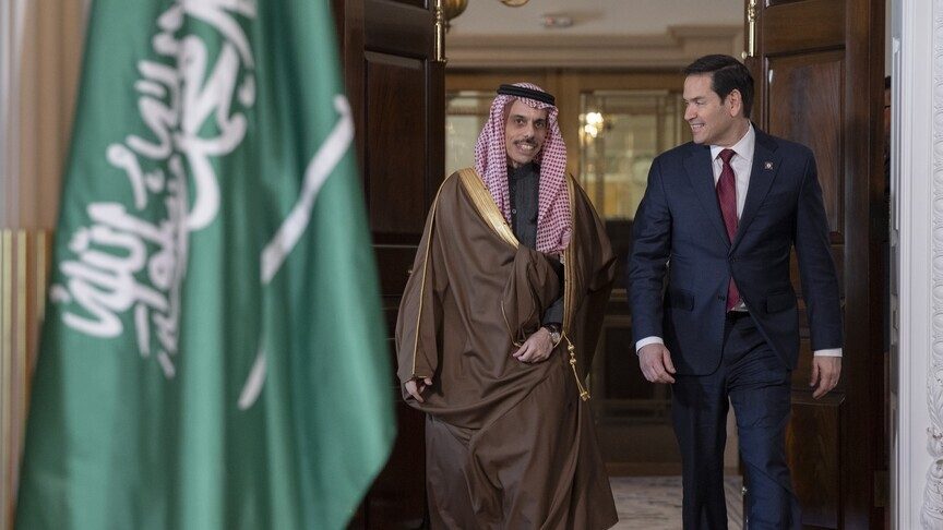kryediplomatet-saudite-dhe-amerikane-diskutojne-marreveshjen-washington-teheran-dhe-lundrimin-ne-ngushticen-e-hormuzit